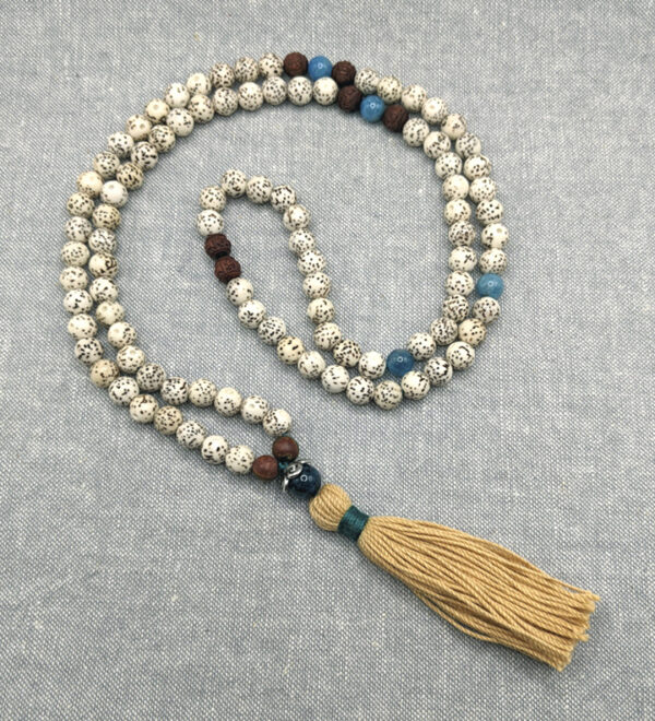 Bodhi Sandalwood Apatite